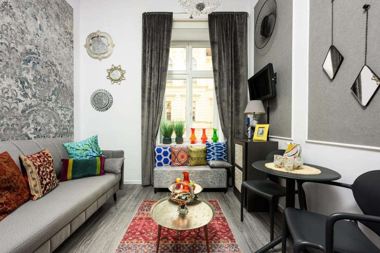 Native Apartments Studencka 25 Krakow Luaran gambar