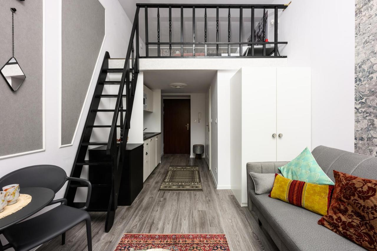Native Apartments Studencka 25 Krakow Luaran gambar